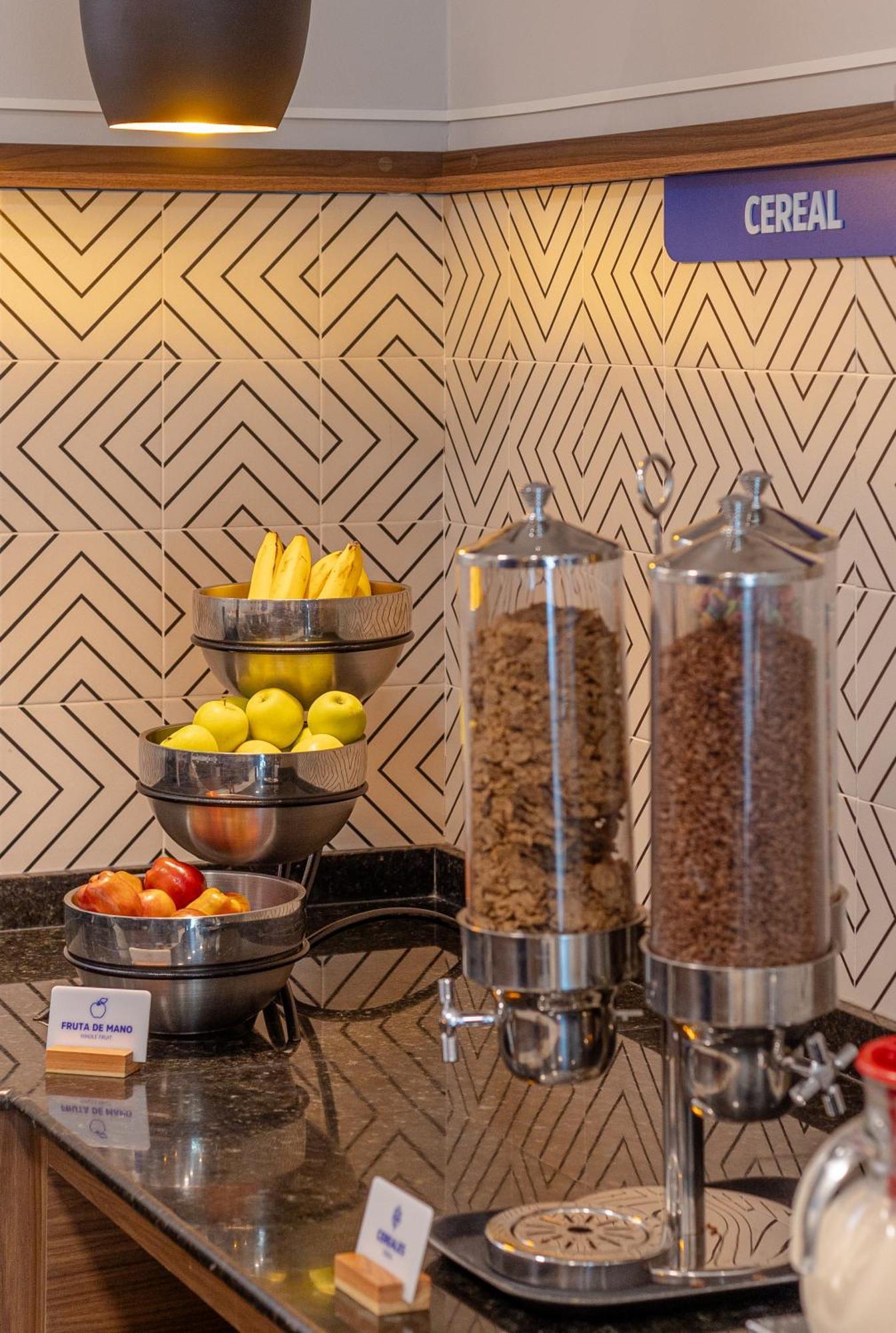 Holiday Inn Express Tapachula By Ihg Экстерьер фото